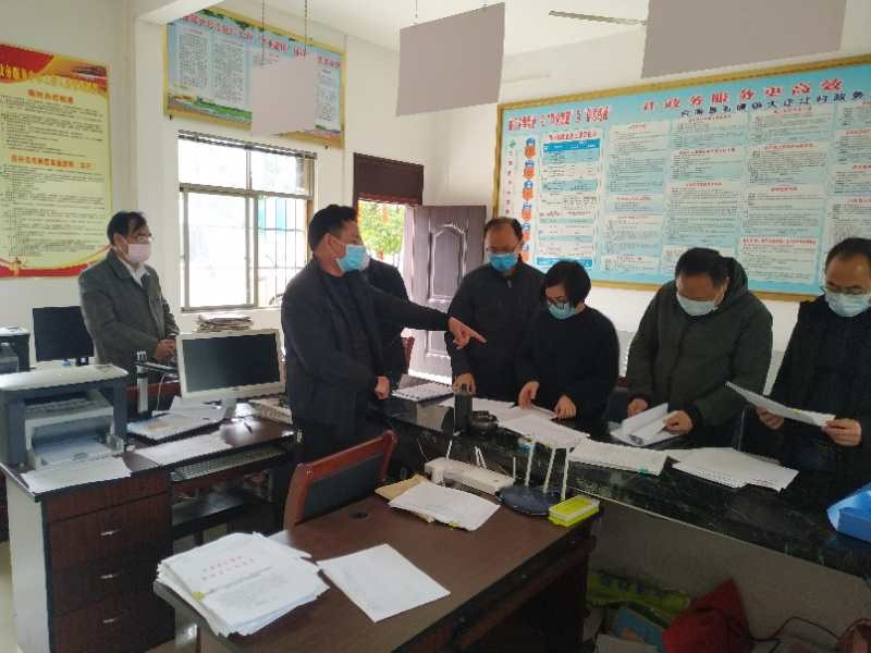 【学习身边榜样】青春战“疫 ” 担当有“李”
