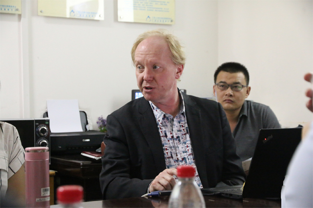 澳大利亚悉尼大学Steven Fleming教授到我中心交流指导