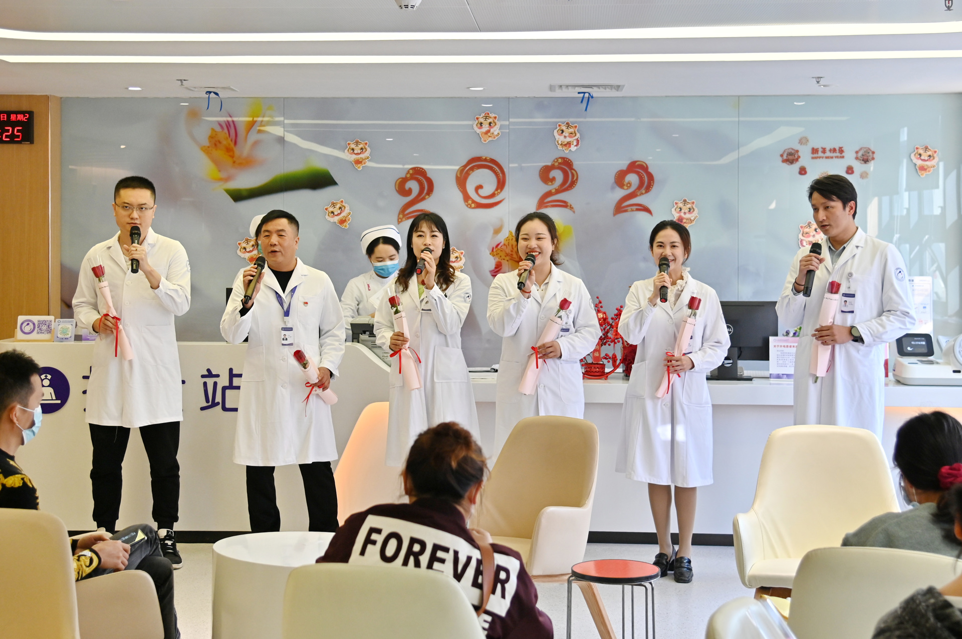 闪闪发光的她——这场燃情“快闪”，向女神们致敬