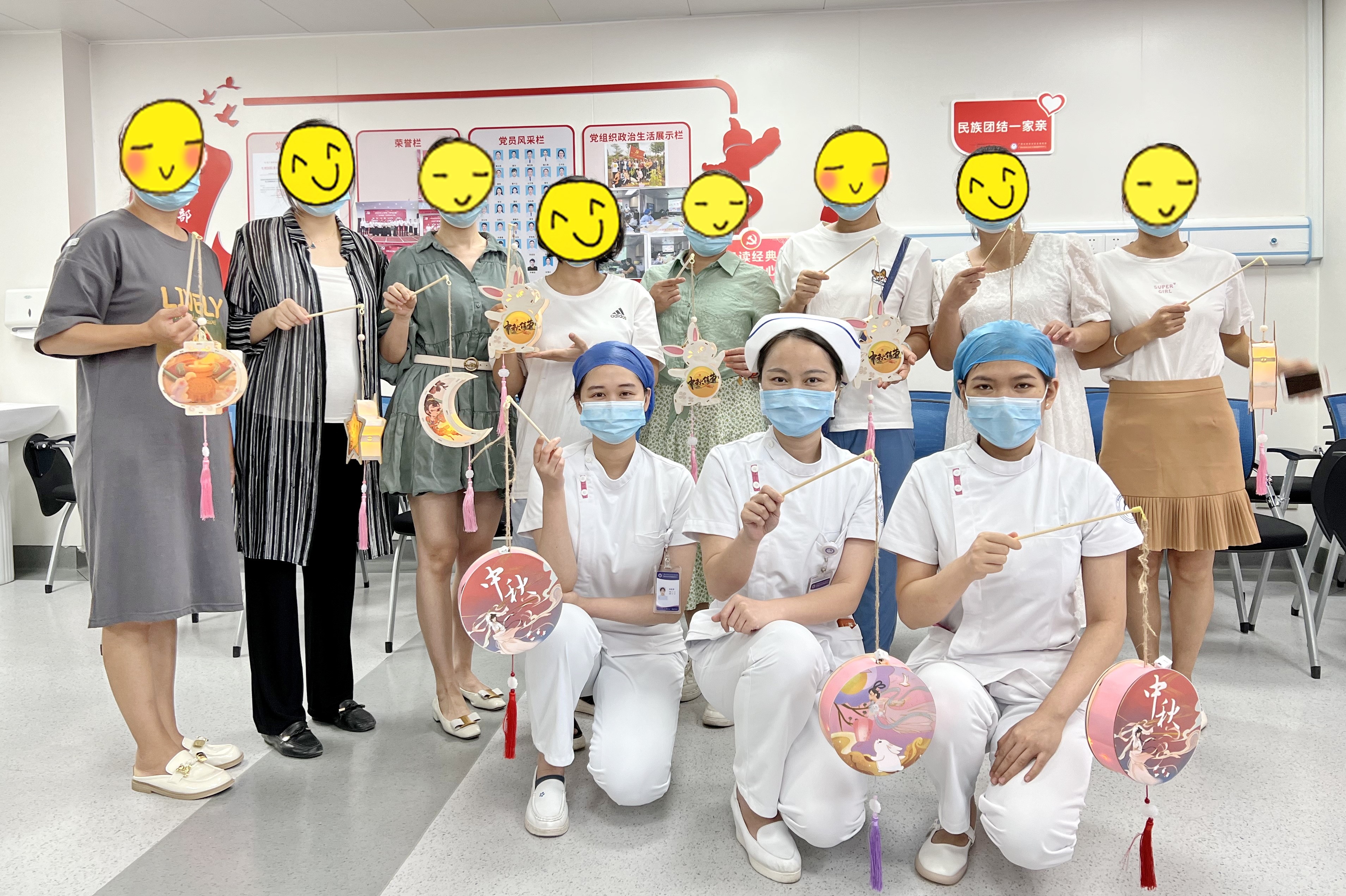 孕妈展巧手，情暖中秋节——我院产科开展迎中秋手工DIY活动