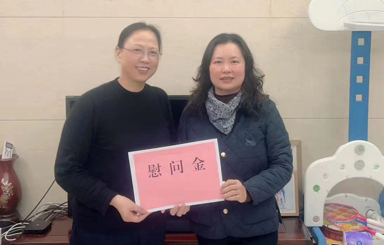 我院开展新春走访慰问离退休人员活动