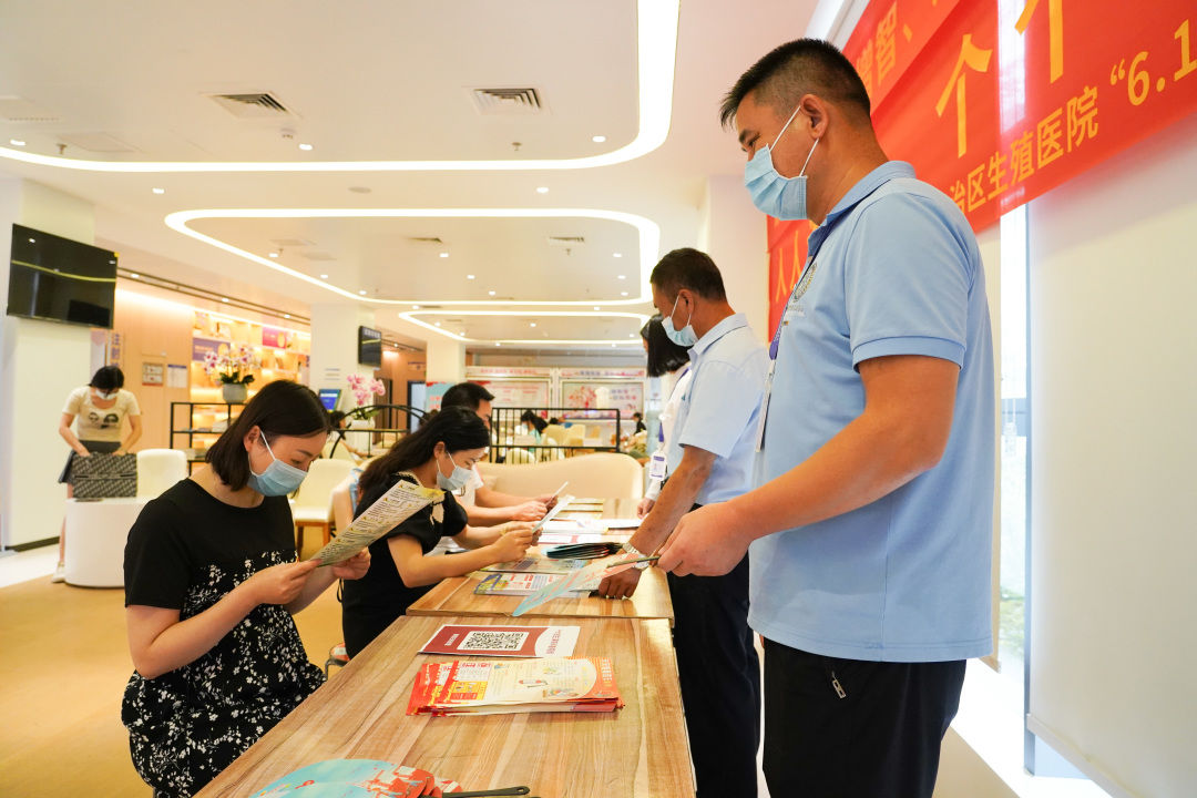 我院开展“6.16安全宣传咨询日”活动