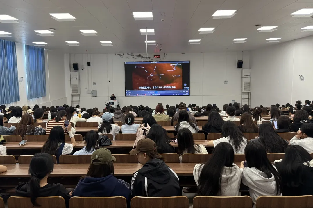自治区生殖医院走进广西幼儿师范高等专科学校（东盟校区）开展 《生殖健康与保护》讲座