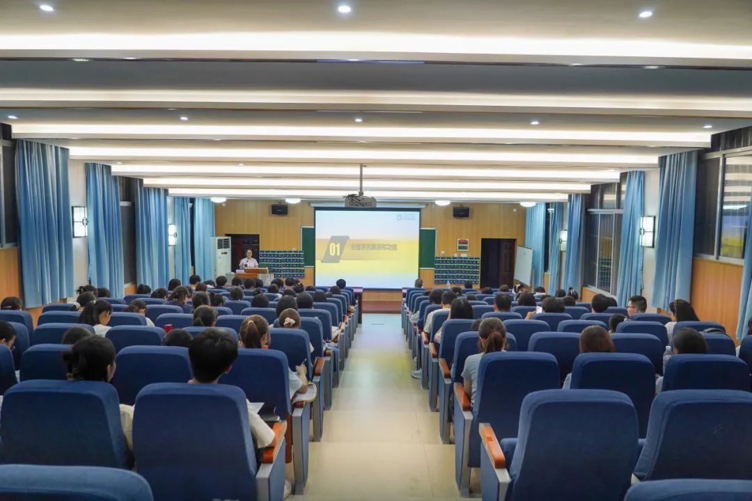 党建引领送科普 健康知识进课堂——我院专家走进广西民族大学文学院开展科普讲座